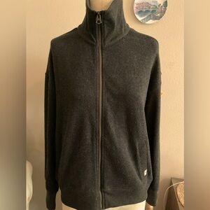 Faherty Unisex Charcoal Full-Zip Bomber Jacket. Organic cotton blend.Medium size